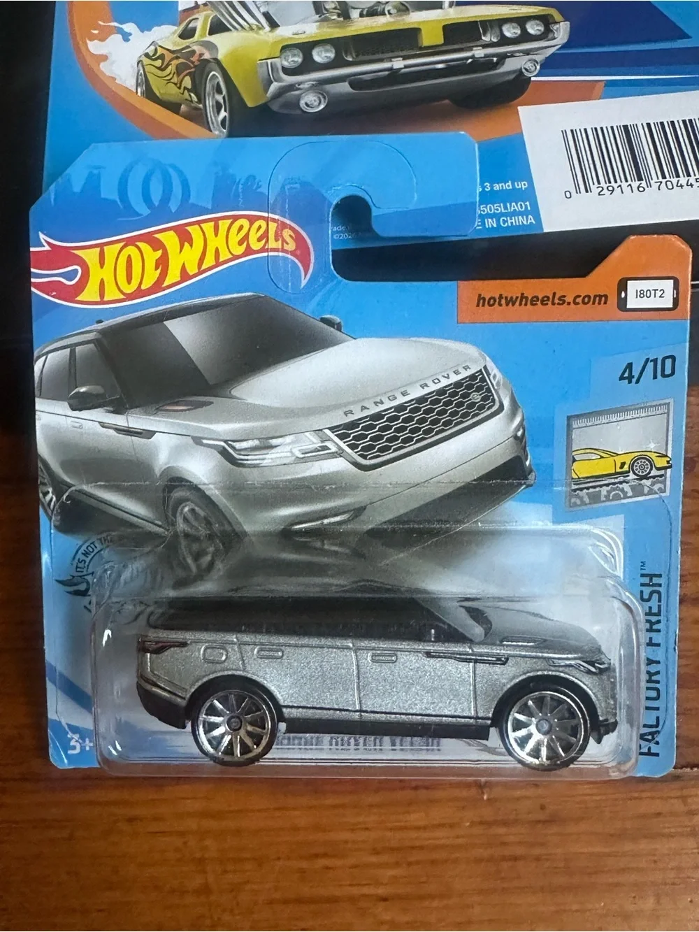 Hot Wheels 6 Car Case with 6 Hot wheel Cars Lot New
